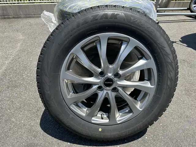 ダイハツ ロッキー G 島根県 2021(令3)年 5.2万km シャイニングホワイトパール 純正ナビ/CD/DVD/DTV/Bluetooth/全方位カメラ/レーダークルーズコントロール/シートヒーター /ステアリングスイッチ/LEDオートライト/コーナーセンサー /アイドリングストップ/純正アルミホイール/社外アルミホイール付きスタッドレス積み込み/純正フロアマット/純正ドアバイザー