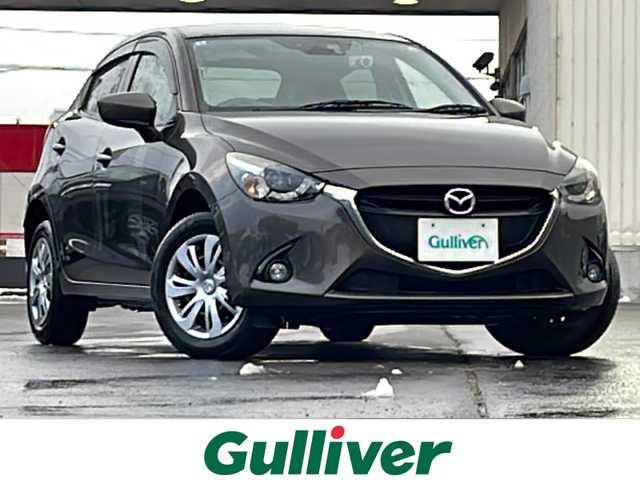 マツダ デミオ 13S 道北・旭川 2016(平28)年 7.1万km チタニウムフラッシュマイカ /4WD//禁煙車//純正ＳＤナビ//BT/USB/AUX//バックカメラ//アイドリングストップ//横滑り防止//シートヒーター//オートライト//ＬＥＤヘッドライト//フォグライト//オートワイパー//前後ドライブレコーダー//ＥＴＣ//純正フロアマット//ドアバイザー