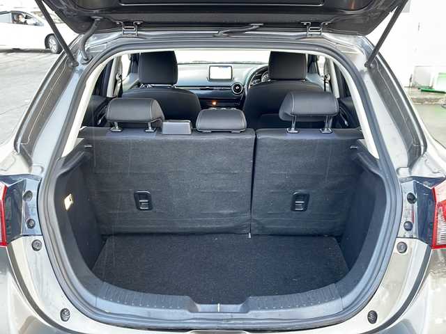 マツダ デミオ 13S 道北・旭川 2016(平28)年 7.1万km チタニウムフラッシュマイカ /4WD//禁煙車//純正ＳＤナビ//BT/USB/AUX//バックカメラ//アイドリングストップ//横滑り防止//シートヒーター//オートライト//ＬＥＤヘッドライト//フォグライト//オートワイパー//前後ドライブレコーダー//ＥＴＣ//純正フロアマット//ドアバイザー