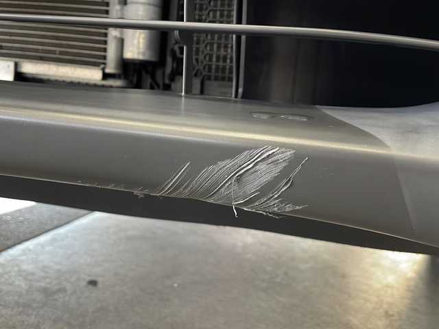 ホンダ フィット e:HEVクロスター 静岡県 2022(令4)年 3万km サーフブルー 純正SDナビ/・CD/・DVD/・フルセグＴＶ/・Bluetooth/・USB/・AM/・FM/主要装備/・衝突軽減/・レーンキープ/・追従クルコン/・コーナーセンサー後/・バックカメラ/・ETC/・ドラレコ前後/・電動パーキングブレーキ/・オートホールド/・純正フロアマット/・純正アルミホイール/・スマートキー/・プッシュスタート/・スペアキー1本/・LEDヘッドライト/・オートライト