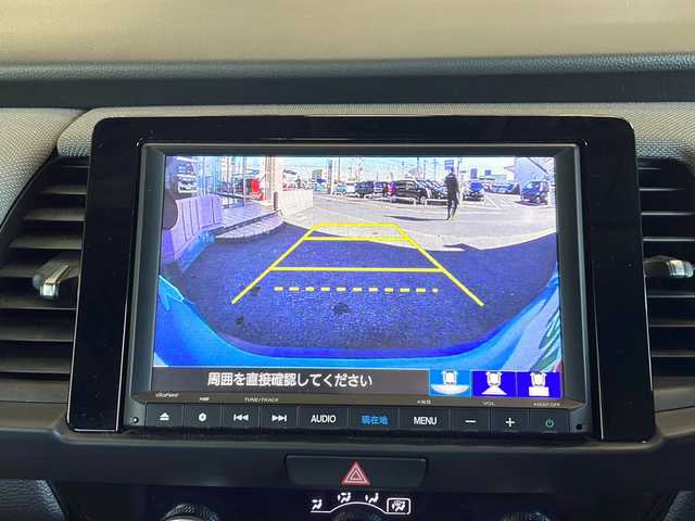 ホンダ フィット e:HEVクロスター 静岡県 2022(令4)年 3万km サーフブルー 純正SDナビ/・CD/・DVD/・フルセグＴＶ/・Bluetooth/・USB/・AM/・FM/主要装備/・衝突軽減/・レーンキープ/・追従クルコン/・コーナーセンサー後/・バックカメラ/・ETC/・ドラレコ前後/・電動パーキングブレーキ/・オートホールド/・純正フロアマット/・純正アルミホイール/・スマートキー/・プッシュスタート/・スペアキー1本/・LEDヘッドライト/・オートライト