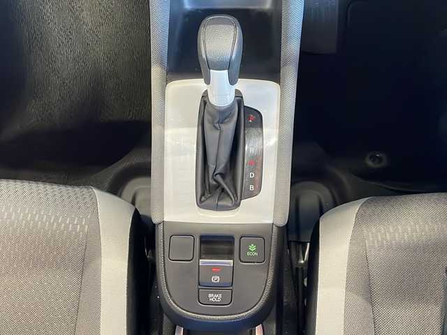 ホンダ フィット e:HEVクロスター 静岡県 2022(令4)年 3万km サーフブルー 純正SDナビ/・CD/・DVD/・フルセグＴＶ/・Bluetooth/・USB/・AM/・FM/主要装備/・衝突軽減/・レーンキープ/・追従クルコン/・コーナーセンサー後/・バックカメラ/・ETC/・ドラレコ前後/・電動パーキングブレーキ/・オートホールド/・純正フロアマット/・純正アルミホイール/・スマートキー/・プッシュスタート/・スペアキー1本/・LEDヘッドライト/・オートライト