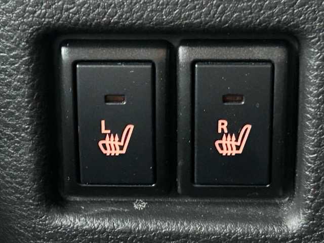 スズキ スペーシア ギア HYBRID XZターボ 千葉県 2021(令3)年 6.9万km デニムブルー ガンメタリック 2トーン 純正ナビ/CD/DVD/Bluetooth/両側パワースライドドア/バックカメラ/ビルトインETC/LEDヘッドライト/デュアルカメラブレーキサポート/アダプティブクルコン/前席シートヒーター/パーキングセンサー/純正フロアマット/純正アルミホイール/横滑り防止装置/衝突被害軽減システム/オートライト/プッシュスタート/スマートキー