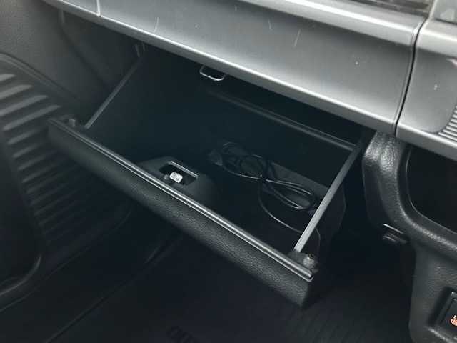 スズキ スペーシア ギア HYBRID XZターボ 千葉県 2021(令3)年 6.9万km デニムブルー ガンメタリック 2トーン 純正ナビ/CD/DVD/Bluetooth/両側パワースライドドア/バックカメラ/ビルトインETC/LEDヘッドライト/デュアルカメラブレーキサポート/アダプティブクルコン/前席シートヒーター/パーキングセンサー/純正フロアマット/純正アルミホイール/横滑り防止装置/衝突被害軽減システム/オートライト/プッシュスタート/スマートキー