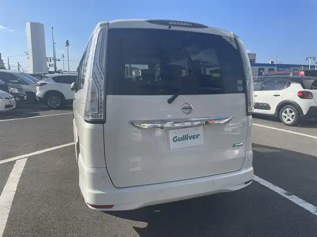 日産 セレナ