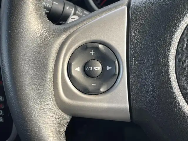 ホンダ Ｎ ＢＯＸ カスタム G ターボパッケージ 滋賀県 2013(平25)年 8.4万km プレミアムホワイトパール 純正SDナビ/(フルセグTV CD DVD Bluetooth)/バックカメラ/クルーズコントロール/両側パワースライドドア/革巻きステアリング/ステアリングリモコン/ETC/電動格納ミラー/ウインカーミラー/プッシュスタート/スマートキー×２/純正フロアマット