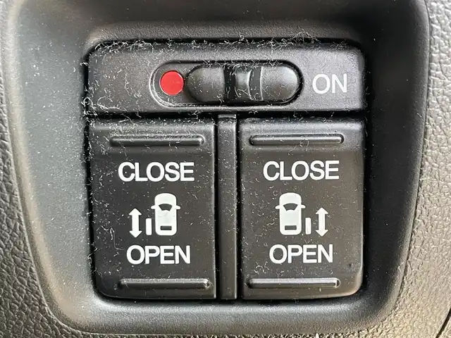 ホンダ Ｎ ＢＯＸ カスタム G ターボパッケージ 滋賀県 2013(平25)年 8.4万km プレミアムホワイトパール 純正SDナビ/(フルセグTV CD DVD Bluetooth)/バックカメラ/クルーズコントロール/両側パワースライドドア/革巻きステアリング/ステアリングリモコン/ETC/電動格納ミラー/ウインカーミラー/プッシュスタート/スマートキー×２/純正フロアマット