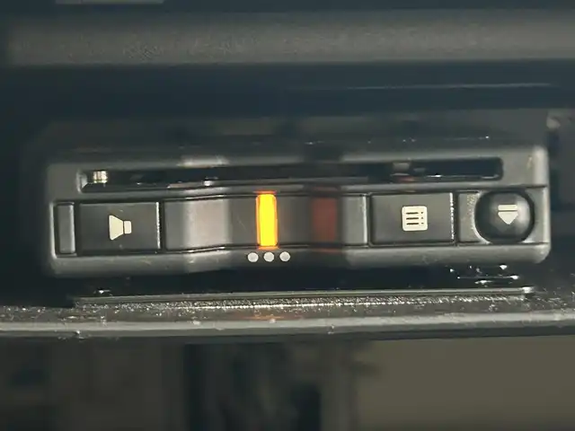 ダイハツ タフト G 道央・札幌 2020(令2)年 3.4万km サンドベージュメタリック ・ワンオーナー/・4WD/・ルーフキャリア/・ガラスルーフ/・純正SDナビ/　CD/DVD/USB/iPod/BT/ワンセグ/・全方位カメラ/・ビルドインETC/・前方ドライブレコーダー/・衝突軽減ブレーキ/・横滑り防止装置/・レーンキープアシスト/・オートマチックハイビーム/・前後コーナーセンサー/・ブレーキホールド/・電動パーキングブレーキ/・LEDライト/・オートライト/・フォグランプ/・前席シートヒーター/・プッシュスタート/・スマートキー/・スペアキー/・ドアバイザー/・保証書/・取扱説明書/・記録簿