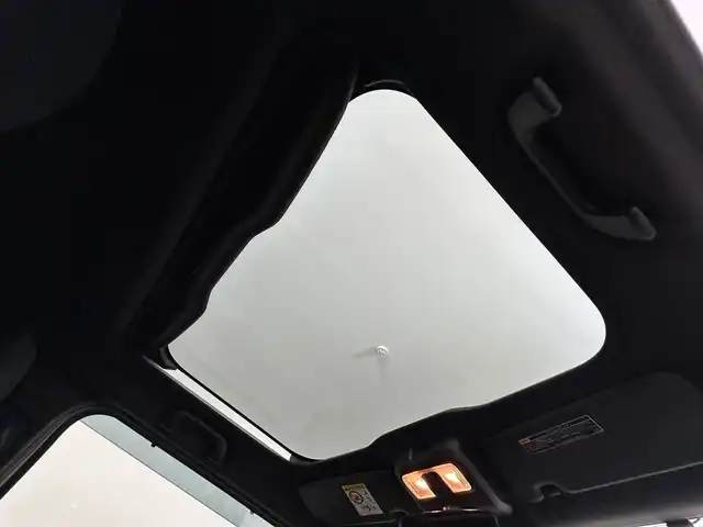 ダイハツ タフト G 道央・札幌 2020(令2)年 3.4万km サンドベージュメタリック ・ワンオーナー/・4WD/・ルーフキャリア/・ガラスルーフ/・純正SDナビ/　CD/DVD/USB/iPod/BT/ワンセグ/・全方位カメラ/・ビルドインETC/・前方ドライブレコーダー/・衝突軽減ブレーキ/・横滑り防止装置/・レーンキープアシスト/・オートマチックハイビーム/・前後コーナーセンサー/・ブレーキホールド/・電動パーキングブレーキ/・LEDライト/・オートライト/・フォグランプ/・前席シートヒーター/・プッシュスタート/・スマートキー/・スペアキー/・ドアバイザー/・保証書/・取扱説明書/・記録簿