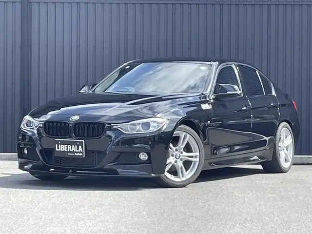 ＢＭＷ ３２０ｉ Mスポーツ 福島県 2014(平26)年 10.5万km 黒 レーンキープアシスト/コンフォートアクセス/パワーシート/純正ナビ(BT/USB/AUX/CD/DVD)/バックカメラ/純正18AW/ETC/HIDオートライト/取扱説明書/保証書/スペアキー