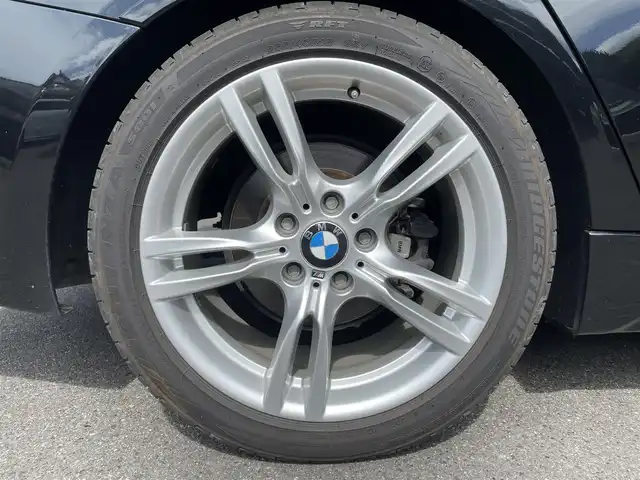 ＢＭＷ ３２０ｉ Mスポーツ 福島県 2014(平26)年 10.5万km 黒 レーンキープアシスト/コンフォートアクセス/パワーシート/純正ナビ(BT/USB/AUX/CD/DVD)/バックカメラ/純正18AW/ETC/HIDオートライト/取扱説明書/保証書/スペアキー