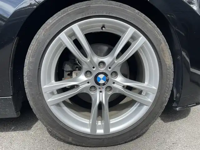 ＢＭＷ ３２０ｉ Mスポーツ 福島県 2014(平26)年 10.5万km 黒 レーンキープアシスト/コンフォートアクセス/パワーシート/純正ナビ(BT/USB/AUX/CD/DVD)/バックカメラ/純正18AW/ETC/HIDオートライト/取扱説明書/保証書/スペアキー