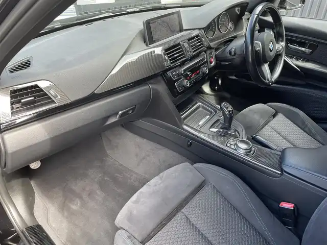 ＢＭＷ ３２０ｉ Mスポーツ 福島県 2014(平26)年 10.5万km 黒 レーンキープアシスト/コンフォートアクセス/パワーシート/純正ナビ(BT/USB/AUX/CD/DVD)/バックカメラ/純正18AW/ETC/HIDオートライト/取扱説明書/保証書/スペアキー