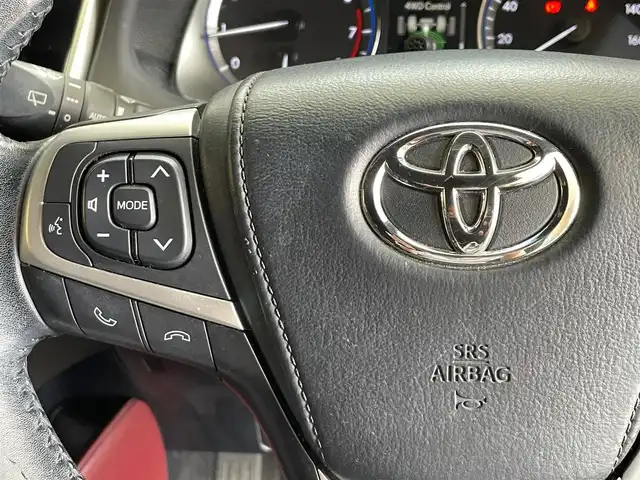 トヨタ ハリアー プレミアム 岩手県 2017(平29)年 12.6万km ホワイトパールクリスタルシャイン ４WD/寒冷地仕様/モデリスタスポイラー/パワーバックドア/トヨタセーフティセンスP/プリクラッシュセーフティ/レーンディパーチャーアラート/レーダークルーズコントロール/アダプティブハイビームシステム/先行車発進告知機能/横滑り防止装置/アイドリングストップ/MTモード付きAT/オートブレーキホールド/社外ナビ/バックカメラ/ETC/LEDヘッドランプ/純正18インチアルミホイール