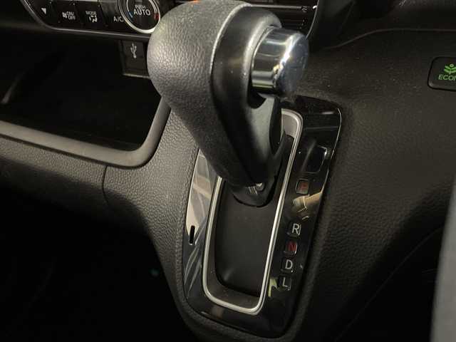 ホンダ Ｎ ＢＯＸ カスタム G L ホンダセンシング 福岡県 2018(平30)年 6.5万km プレミアムホワイトパールⅡ 純正メモリナビ/・CD/DVD/BT/フルセグTV/・バックモニター/ホンダセンシング/片側パワースライドドア/ETC/前方ドライブレコーダー/ステアリングリモコン/後席シェード/スマートキー/・スペアキー/・プッシュスタート/LEDヘッドライト/・オートライト/・フォグランプ/純正14インチアルミホイール/純正フロアマット/純正ドアバイザー