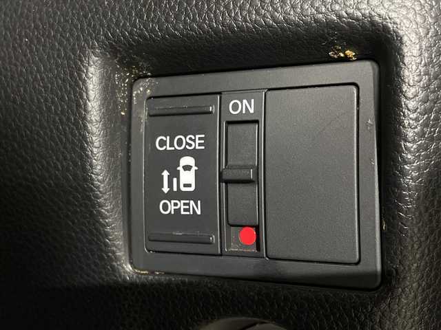 ホンダ Ｎ ＢＯＸ カスタム G L ホンダセンシング 福岡県 2018(平30)年 6.5万km プレミアムホワイトパールⅡ 純正メモリナビ/・CD/DVD/BT/フルセグTV/・バックモニター/ホンダセンシング/片側パワースライドドア/ETC/前方ドライブレコーダー/ステアリングリモコン/後席シェード/スマートキー/・スペアキー/・プッシュスタート/LEDヘッドライト/・オートライト/・フォグランプ/純正14インチアルミホイール/純正フロアマット/純正ドアバイザー