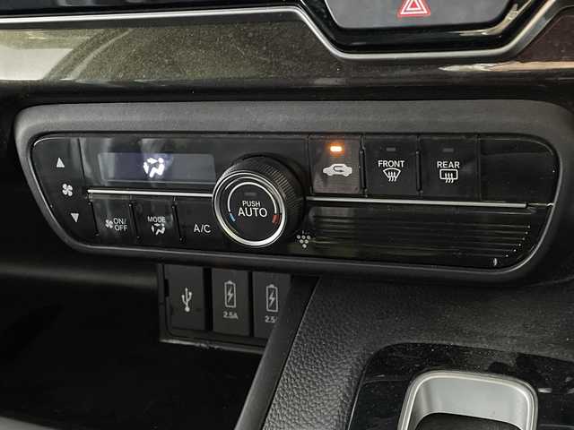 ホンダ Ｎ ＢＯＸ カスタム G L ホンダセンシング 福岡県 2018(平30)年 6.5万km プレミアムホワイトパールⅡ 純正メモリナビ/・CD/DVD/BT/フルセグTV/・バックモニター/ホンダセンシング/片側パワースライドドア/ETC/前方ドライブレコーダー/ステアリングリモコン/後席シェード/スマートキー/・スペアキー/・プッシュスタート/LEDヘッドライト/・オートライト/・フォグランプ/純正14インチアルミホイール/純正フロアマット/純正ドアバイザー