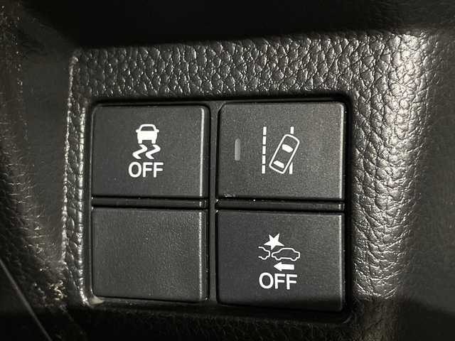 ホンダ Ｎ ＢＯＸ カスタム G L ホンダセンシング 福岡県 2018(平30)年 6.5万km プレミアムホワイトパールⅡ 純正メモリナビ/・CD/DVD/BT/フルセグTV/・バックモニター/ホンダセンシング/片側パワースライドドア/ETC/前方ドライブレコーダー/ステアリングリモコン/後席シェード/スマートキー/・スペアキー/・プッシュスタート/LEDヘッドライト/・オートライト/・フォグランプ/純正14インチアルミホイール/純正フロアマット/純正ドアバイザー