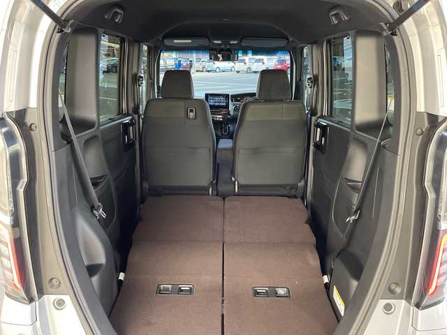 ホンダ Ｎ ＢＯＸ カスタム G L ホンダセンシング 愛知県 2019(平31)年 1.6万km ルナシルバーM 純正ナビ/CD DVD/Bluetooth/両側パワースライドドア/バックカメラ/ドライブレコーダー/バックカメラ/レーダークルーズコントロール/レーンキープアシスト/ETC/LEDヘッドライト/ステアリングスイッチ/スマートキー/プッシュスタート