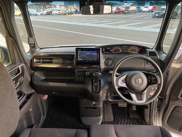 ホンダ Ｎ ＢＯＸ カスタム G L ホンダセンシング 愛知県 2019(平31)年 1.6万km ルナシルバーM 純正ナビ/CD DVD/Bluetooth/両側パワースライドドア/バックカメラ/ドライブレコーダー/バックカメラ/レーダークルーズコントロール/レーンキープアシスト/ETC/LEDヘッドライト/ステアリングスイッチ/スマートキー/プッシュスタート