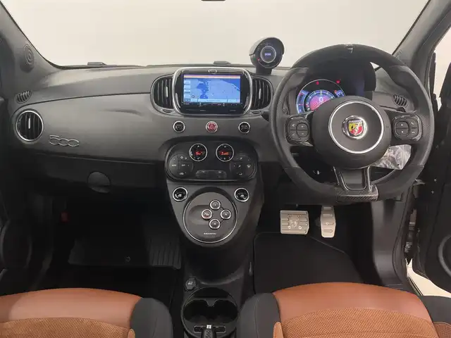 アバルト ５９５ コンペティツィオーネ 岡山県 2020(令2)年 2.4万km グレーＭ ディーラー７型ｏｐナビ　/バックカメラ　/Ｂｌｕｅｔｏｏｔｈ　/フルセグTV/レコードモンツァマフラー　/サベルトバケットシート　/ステアリングリモコン　/純正１７インチアルミ　/純正フロアマット/スポーツモード/ＴＴＣ　/パドルシフト　/自動防眩ミラー　/ＥＴＣ/スペアキー