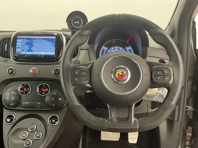 アバルト ５９５ コンペティツィオーネ 岡山県 2020(令2)年 2.4万km グレーＭ ディーラー７型ｏｐナビ　/バックカメラ　/Ｂｌｕｅｔｏｏｔｈ　/フルセグTV/レコードモンツァマフラー　/サベルトバケットシート　/ステアリングリモコン　/純正１７インチアルミ　/純正フロアマット/スポーツモード/ＴＴＣ　/パドルシフト　/自動防眩ミラー　/ＥＴＣ/スペアキー