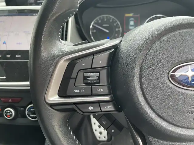 スバル インプレッサ Ｇ４ 1．6i－S アイサイト アクセントブラック 滋賀県 2022(令4)年 4.9万km ピュアレッド 禁煙車/純正8型SDナビ/・CD/DVD/Blutooth/ブルーレイ/フルセグ/USB/パドルシフト/革巻ステアリング/追従付クルーズコントロール/フロント/サイド/バックカメラ/LEDヘッドライト/純正１７AW/STIトランクスポイラー/電動パーキング/ウィンカーミラー/ステアスイッチ/ETC/ドライブレコーダー/スマートキー