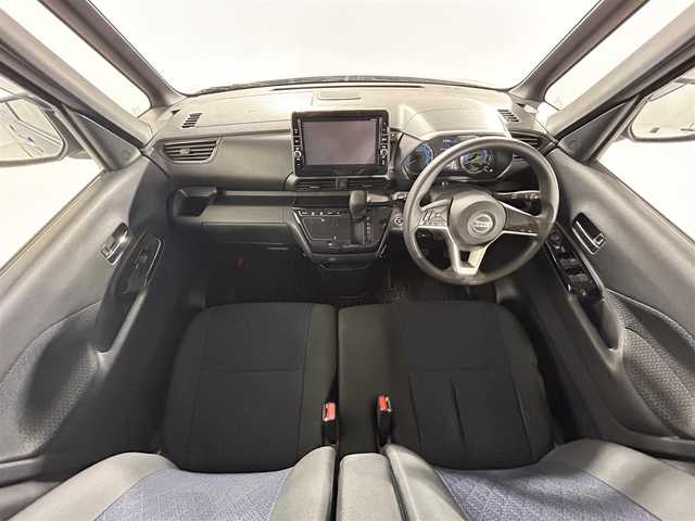 日産 ルークス ハイウェイスター X 佐賀県 2020(令2)年 4.6万km アメジストパープル 純正９インチナビ/CD/DVD/フルセグTV/Bluetooth/SOSコールボタン/後席サーキュレーター/純正14インチアルミホイール/LEDヘッドライト/プロパイロット/衝突軽減/先行者発進感知/両側パワースライドドア/ハンズフリードア/ドライブレコーダー/ETC/スマートキー/スペアキー/フロアマット