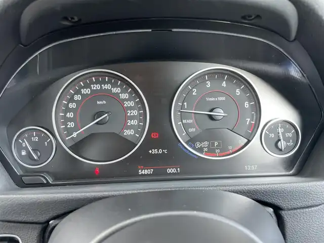 ＢＭＷ ３２０ｉ Mスポーツ 静岡県 2017(平29)年 5.5万km エストリル・ブルー 純正HDDナビ/・Bluetooth/・バックカメラ/・CD/DVD/ETC2.0/ACC/バックカメラ/ドライブレコーダー（フロント）/前席パワーシート/LEDヘッドライト/純正18インチアルミホイール/スペアキー