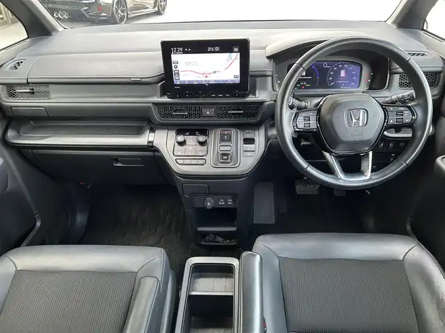 ホンダ ステップワゴン スパーダ eHEV 長崎県 2022(令4)年 4.1万km クリスタルブラックパール 純正ナビ(フルセグTV/BT/FM/CD/DVD/AppleCarPlay/AndroidAuto)/ETC/パワーバックドア/BSM/シートヒーター/ハーフレザーシート/クルーズコントロール/両側パワースライドドア/スマートキー/プッシュスタート/パドルシフト/ステアリングスイッチ