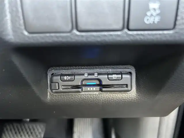 ホンダ ステップワゴン スパーダ eHEV 長崎県 2022(令4)年 4.1万km クリスタルブラックパール 純正ナビ(フルセグTV/BT/FM/CD/DVD/AppleCarPlay/AndroidAuto)/ETC/パワーバックドア/BSM/シートヒーター/ハーフレザーシート/クルーズコントロール/両側パワースライドドア/スマートキー/プッシュスタート/パドルシフト/ステアリングスイッチ