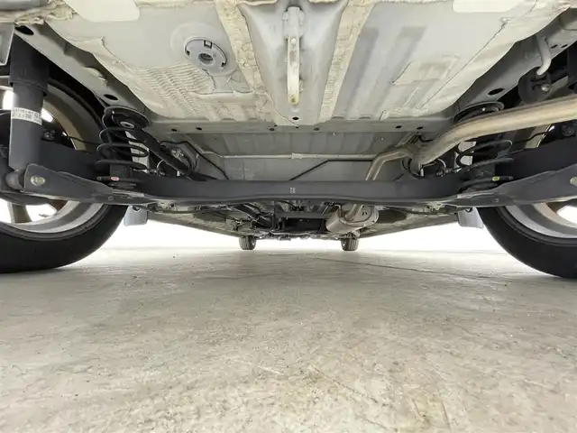 ホンダ Ｎ ＢＯＸ カスタム G L ホンダセンシング 千葉県 2019(平31)年 6.3万km プラチナホワイトパール 禁煙車/純正ナビ/・VXM-194VFi/・CD/DVD/BT/フルセグ/Honda SENSING/・衝突軽減ブレーキ〈CMBS〉/・誤発進抑制機能/・後方誤発進抑制機能/・歩行者事故低減ステアリング/・路外逸脱抑制機能/・ACC〈アダプティブ・クルーズ・コントロール〉/・LKAS〈車線維持支援システム〉/・オートハイビーム/・先行車発進お知らせ機能/・標識認識機能/左側パワースライドドア/バックカメラ/LEDヘッドライト/オートライト/ビルトインETC/純正14インチアルミホイール/スマートキー/スペアキー