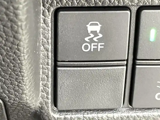 ホンダ Ｎ ＢＯＸ カスタム G L ホンダセンシング 千葉県 2019(平31)年 6.3万km プラチナホワイトパール 禁煙車/純正ナビ/・VXM-194VFi/・CD/DVD/BT/フルセグ/Honda SENSING/・衝突軽減ブレーキ〈CMBS〉/・誤発進抑制機能/・後方誤発進抑制機能/・歩行者事故低減ステアリング/・路外逸脱抑制機能/・ACC〈アダプティブ・クルーズ・コントロール〉/・LKAS〈車線維持支援システム〉/・オートハイビーム/・先行車発進お知らせ機能/・標識認識機能/左側パワースライドドア/バックカメラ/LEDヘッドライト/オートライト/ビルトインETC/純正14インチアルミホイール/スマートキー/スペアキー