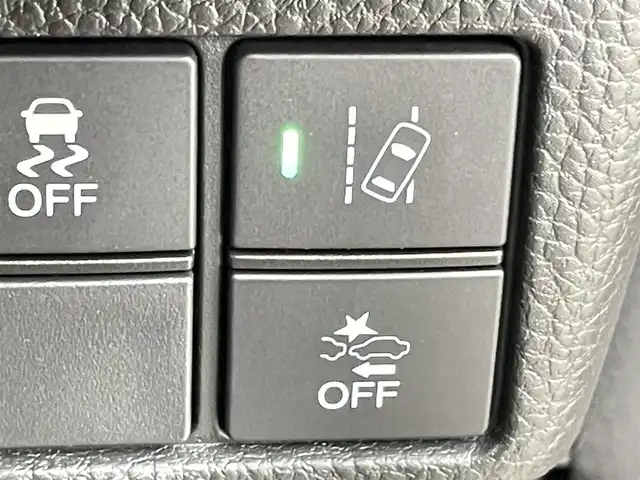 ホンダ Ｎ ＢＯＸ カスタム G L ホンダセンシング 千葉県 2019(平31)年 6.3万km プラチナホワイトパール 禁煙車/純正ナビ/・VXM-194VFi/・CD/DVD/BT/フルセグ/Honda SENSING/・衝突軽減ブレーキ〈CMBS〉/・誤発進抑制機能/・後方誤発進抑制機能/・歩行者事故低減ステアリング/・路外逸脱抑制機能/・ACC〈アダプティブ・クルーズ・コントロール〉/・LKAS〈車線維持支援システム〉/・オートハイビーム/・先行車発進お知らせ機能/・標識認識機能/左側パワースライドドア/バックカメラ/LEDヘッドライト/オートライト/ビルトインETC/純正14インチアルミホイール/スマートキー/スペアキー