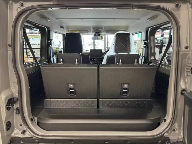スズキ ジムニー XC 滋賀県 2025(令7)年 0.1万km未満 ミディアムグレー ワンオーナー/イクリプスフルセグナビ/　フルセグ Bluetooth CD DVD SDREC AM FM/バックカメラ/デュアルセンサーブレーキサポート/誤発進抑制機能/車線逸脱警報機能/ふらつき警報機能/ハイビームアシスト/先行車発進お知らせ機能/標識認識機能/エマージェンシーストップシグナル/オートライトシステム/ライト自動消灯システム/ヒーテッドドアミラー/純正LEDヘッドライト/純正16インチアルミ/スマートキー×2/プッシュスタート/保証書/取説/