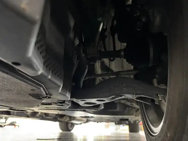 トヨタ ヴォクシー S－Z 三重県 2022(令4)年 3.2万km アティチュードブラックマイカ ガソリン/FF/インパネCVT/10.5インチナビ/（CD/DVD/USB/iPod/Bluetooth/TV/CarPlay/AndroidAuto）/14インチ後席OLEDディスプレイV14T-R72R/パノラミックビューモニター（床下透過）*/ドライブレコーダー前後/ETC2.0/モデリスタエアロ（F/S/R下）＆18inAW/両側ハンズフリーパワスラ/Toyota Safety Sense/●PCS/●LDA/●レーダークルコン/●アダプティブハイビーム*/●ロードサインアシスト/●プロアクティブドライビングアシスト/●発進遅れ告知機能/・パーキングサポートブレーキ/*ブラインドスポットモニター＋あんしん降車アシスト/*緊急時操舵支援＋FCTA＋LCA*/*アドバンストパーク＋RCD/*アドバンストドライブ（渋滞時支援）/など/装備/*ドライビングサポートパッケージ/・デジタルインナーミラー/・カラーヘッドアップディスプレイ/*快適利便パッケージ（High）/・快適温熱シート（D/N/2nd）/・ステアリングヒーター/・パワーバックドア/・2ndシートオットマン/*プロジェクター式LEDヘッドランプ/・左右＋後席独立オートエアコン/・保/取/マルチ取/など/＊…メーカーOP