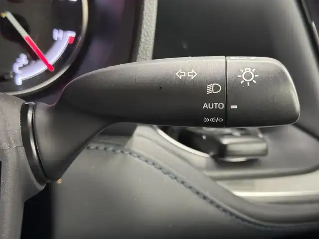 トヨタ ヴォクシー S－Z 三重県 2022(令4)年 3.2万km アティチュードブラックマイカ ガソリン/FF/インパネCVT/10.5インチナビ/（CD/DVD/USB/iPod/Bluetooth/TV/CarPlay/AndroidAuto）/14インチ後席OLEDディスプレイV14T-R72R/パノラミックビューモニター（床下透過）*/ドライブレコーダー前後/ETC2.0/モデリスタエアロ（F/S/R下）＆18inAW/両側ハンズフリーパワスラ/Toyota Safety Sense/●PCS/●LDA/●レーダークルコン/●アダプティブハイビーム*/●ロードサインアシスト/●プロアクティブドライビングアシスト/●発進遅れ告知機能/・パーキングサポートブレーキ/*ブラインドスポットモニター＋あんしん降車アシスト/*緊急時操舵支援＋FCTA＋LCA*/*アドバンストパーク＋RCD/*アドバンストドライブ（渋滞時支援）/など/装備/*ドライビングサポートパッケージ/・デジタルインナーミラー/・カラーヘッドアップディスプレイ/*快適利便パッケージ（High）/・快適温熱シート（D/N/2nd）/・ステアリングヒーター/・パワーバックドア/・2ndシートオットマン/*プロジェクター式LEDヘッドランプ/・左右＋後席独立オートエアコン/・保/取/マルチ取/など/＊…メーカーOP