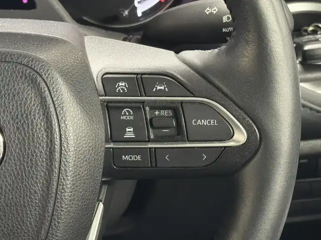 トヨタ ヴォクシー S－Z 三重県 2022(令4)年 3.2万km アティチュードブラックマイカ ガソリン/FF/インパネCVT/10.5インチナビ/（CD/DVD/USB/iPod/Bluetooth/TV/CarPlay/AndroidAuto）/14インチ後席OLEDディスプレイV14T-R72R/パノラミックビューモニター（床下透過）*/ドライブレコーダー前後/ETC2.0/モデリスタエアロ（F/S/R下）＆18inAW/両側ハンズフリーパワスラ/Toyota Safety Sense/●PCS/●LDA/●レーダークルコン/●アダプティブハイビーム*/●ロードサインアシスト/●プロアクティブドライビングアシスト/●発進遅れ告知機能/・パーキングサポートブレーキ/*ブラインドスポットモニター＋あんしん降車アシスト/*緊急時操舵支援＋FCTA＋LCA*/*アドバンストパーク＋RCD/*アドバンストドライブ（渋滞時支援）/など/装備/*ドライビングサポートパッケージ/・デジタルインナーミラー/・カラーヘッドアップディスプレイ/*快適利便パッケージ（High）/・快適温熱シート（D/N/2nd）/・ステアリングヒーター/・パワーバックドア/・2ndシートオットマン/*プロジェクター式LEDヘッドランプ/・左右＋後席独立オートエアコン/・保/取/マルチ取/など/＊…メーカーOP