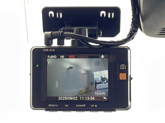 スズキ スペーシア HYBRID X 宮崎県 2019(令1)年 3.8万km オフブルーメタリック/ホワイト2トーン /禁煙車/ワンオーナー//カロッツェリアナビ(AVIC-RW901)//フルセグTV//バックカメラ//ETC//前後ドライブレコーダー(ZDR015)//デュアルセンサーブレーキサポート//車線逸脱警報//リアパーキングセンサー//LEDヘッドライト//オートライト//両側パワースライドドア//運転席シートヒーター//後席サンシェード//純正ドアバイザー//純正フロアマット//プッシュスタート//電動格納ミラーウインカー//アイドリングストップ//横滑り防止装置//新車保証書/取扱説明書//スペアキー