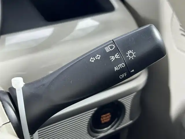 スズキ スペーシア HYBRID X 佐賀県 2019(令1)年 3.8万km オフブルーメタリック/ホワイト2トーン 純正７インチメモリナビ/（フルセグTV/CD/DVD/Bluetooth/USB/SD）/バックカメラ/衝突軽減システム/コーナーセンサー/レーンアシスト/両側パワースライドドア/前後ドライブレコーダー/シートヒーター/純正１４インチアルミホイール/純正フロアマット/ＬＥＤヘッドライト/オートライト/オートハイビーム/ルーフレール/ビルトインＥＴＣ/ベンチシート/盗難防止装置/横滑り防止装置