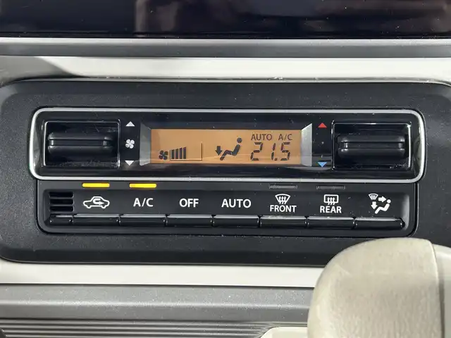 スズキ スペーシア HYBRID X 佐賀県 2019(令1)年 3.8万km オフブルーメタリック/ホワイト2トーン 純正７インチメモリナビ/（フルセグTV/CD/DVD/Bluetooth/USB/SD）/バックカメラ/衝突軽減システム/コーナーセンサー/レーンアシスト/両側パワースライドドア/前後ドライブレコーダー/シートヒーター/純正１４インチアルミホイール/純正フロアマット/ＬＥＤヘッドライト/オートライト/オートハイビーム/ルーフレール/ビルトインＥＴＣ/ベンチシート/盗難防止装置/横滑り防止装置