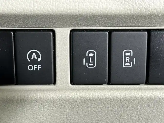 スズキ スペーシア HYBRID X 佐賀県 2019(令1)年 3.8万km オフブルーメタリック/ホワイト2トーン 純正７インチメモリナビ/（フルセグTV/CD/DVD/Bluetooth/USB/SD）/バックカメラ/衝突軽減システム/コーナーセンサー/レーンアシスト/両側パワースライドドア/前後ドライブレコーダー/シートヒーター/純正１４インチアルミホイール/純正フロアマット/ＬＥＤヘッドライト/オートライト/オートハイビーム/ルーフレール/ビルトインＥＴＣ/ベンチシート/盗難防止装置/横滑り防止装置