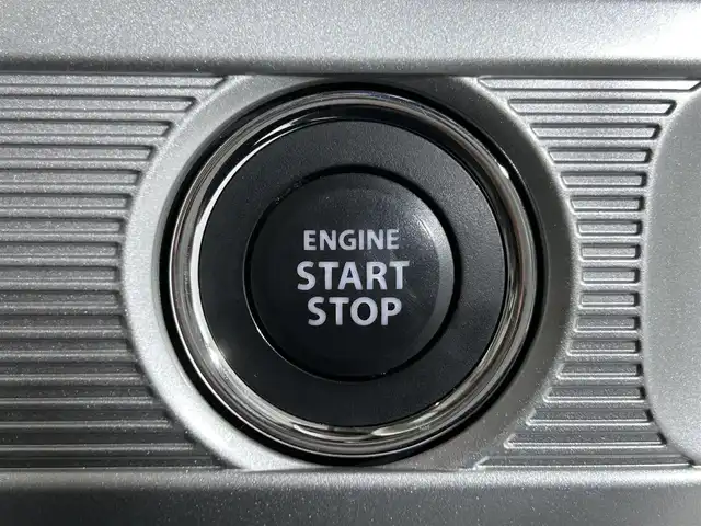 スズキ スペーシア HYBRID X 佐賀県 2019(令1)年 3.8万km オフブルーメタリック/ホワイト2トーン 純正７インチメモリナビ/（フルセグTV/CD/DVD/Bluetooth/USB/SD）/バックカメラ/衝突軽減システム/コーナーセンサー/レーンアシスト/両側パワースライドドア/前後ドライブレコーダー/シートヒーター/純正１４インチアルミホイール/純正フロアマット/ＬＥＤヘッドライト/オートライト/オートハイビーム/ルーフレール/ビルトインＥＴＣ/ベンチシート/盗難防止装置/横滑り防止装置