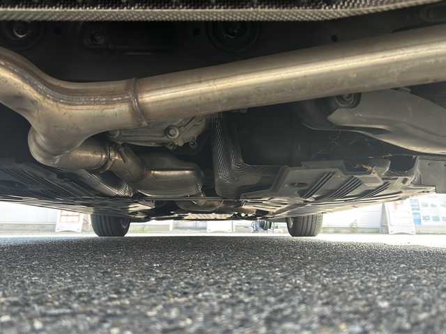 メルセデス・ベンツ Ｃ２００ アバンギャルド AMGライン 愛知県 2015(平27)年 7.4万km オブシディアンブラック /禁煙車//パノラマムーンルーフ//純正ナビ/フルセグTV//Bluetooth//バックカメラ/ETC//前後ドライブレコーダー//レーダーセーフティパッケージ//被害軽減ブレーキ付後方衝突警告システム//ブレーキアシストプラス//プリセーフブレーキ//アクティブレーンキーピングアシスト//アクティブブラインドスポットアシスト//ディストロニックプラス//チャイルドセーフティシートセンサー//ベーシックパッケージ//赤革シート/前席シートヒーター//アクティブパーキングアシスト//パークトロニック//前席メモリ付きパワーシート//パワートランクリッド//電子パーキング//パドルシフト//ダイナミックセレクト//ステアリングスイッチ//社外18インチアルミ//純正フロアマット//新車保証書/取扱説明書//車検R9年02月25日まで