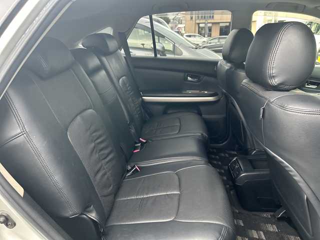 トヨタ ハリアー ハイブリッド プレミアム Sパッケージ 神奈川県 2005(平17)年 15.8万km ダークグレーマイカメタリック コーナーセンサー/クルーズコントロール/オートライト/前後フォグランプ/パワーシート/バックカメラ/サンルーフ/横滑り防止装置/運転席・助手席シートヒーター/フェンダーミラー/HDDナビ/フルセグテレビ/プッシュスタート/パワーバックドア/イージークローザー/ETC/ドアバイザー/電動格納ミラー/ローダウン純正スプリングあり