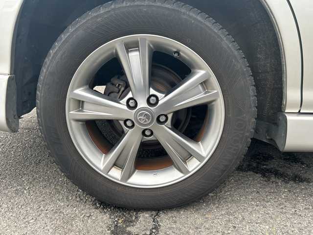 トヨタ ハリアー ハイブリッド プレミアム Sパッケージ 神奈川県 2005(平17)年 15.8万km ダークグレーマイカメタリック コーナーセンサー/クルーズコントロール/オートライト/前後フォグランプ/パワーシート/バックカメラ/サンルーフ/横滑り防止装置/運転席・助手席シートヒーター/フェンダーミラー/HDDナビ/フルセグテレビ/プッシュスタート/パワーバックドア/イージークローザー/ETC/ドアバイザー/電動格納ミラー/ローダウン純正スプリングあり