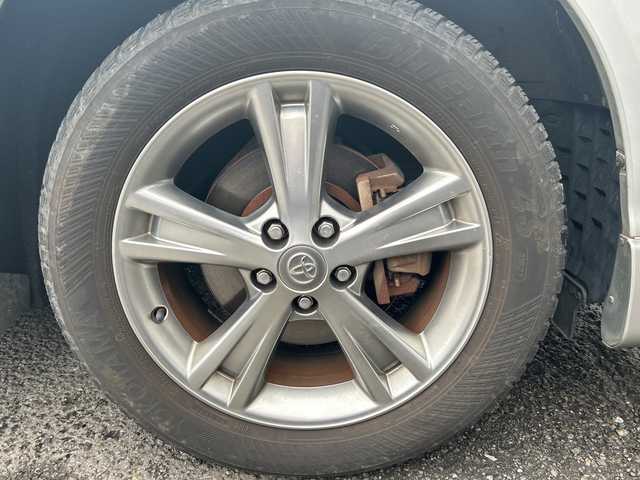 トヨタ ハリアー ハイブリッド プレミアム Sパッケージ 神奈川県 2005(平17)年 15.8万km ダークグレーマイカメタリック コーナーセンサー/クルーズコントロール/オートライト/前後フォグランプ/パワーシート/バックカメラ/サンルーフ/横滑り防止装置/運転席・助手席シートヒーター/フェンダーミラー/HDDナビ/フルセグテレビ/プッシュスタート/パワーバックドア/イージークローザー/ETC/ドアバイザー/電動格納ミラー/ローダウン純正スプリングあり