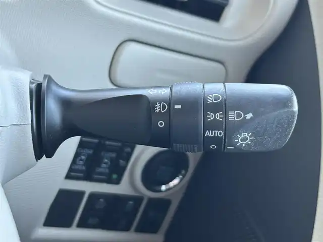 ダイハツ ムーヴ キャンバス X メイクアップ リミテッド SAⅢ 静岡県 2019(平31)年 3.5万km パールホワイトⅢ/ファインミントメタリック 2トーン スマートアシストIII/・衝突回避支援ブレーキ機能/・衝突警報機能/・誤発進抑制機能(前方＋後方)/・車線逸脱警報機能/・先行車発進お知らせ機能/・オートハイビーム/純正8インチナビ/FM/AM/CD/DVD/Bluetooth/SD/フルセグTV/両側パワースライドドア/全周囲カメラ/ベンチシート/フルフラットシート/オートライト