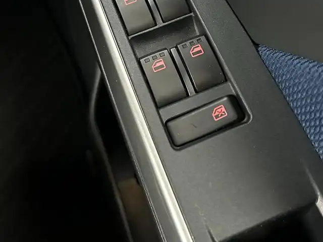 トヨタ タンク カスタムG 千葉県 2019(令1)年 3.4万km ファインブルーマイカメタリック 社外メモリナビ/(フルセグTV BT CD DVD FM AM)/バックカメラ/衝突被害軽減システム/車線逸脱警報/クルーズコントロール/両側パワースライドドア/横滑り防止装置/ETC/ドライブレコーダー/アイドリングストップ/LEDヘッドライト/フォグランプ/オートライト/ウィンカーミラー/電動格納ミラー/純正14インチAW/エアシート/シートリフター/プッシュスタート/スマートキー/フロアマット/スペアキー/取扱説明書/保証書