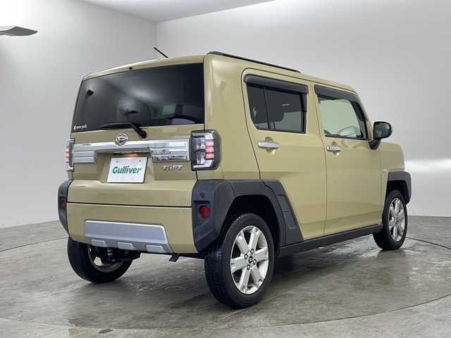 ダイハツ タフト G ターボ クロムベンチャー 兵庫県 2021(令3)年 2.6万km サンドベージュメタリック ・純正ナビ/　Bluetoothオーディオ/　CD/DVD再生/　USB接続/　SDミュージックサーバー/　フルセグテレビ/・レーダークルーズコントロール/・スマートアシスト/・衝突被害軽減ブレーキ/・ガラスルーフ/・前方ドライブレコーダー/・純正フロアマット/・シートヒーター（運転席・助手席）/・ルーフレール/・純正15インチアルミホイール/・ABS/・横滑り防止機能/・前後コーナーセンサー/・盗難防止装置/・オートライト/・オートマチックハイビーム/・LEDヘッドライト/・W＋サイドエアバック/・カーテンエアバック/・クリアランスソナー/・オートブレーキホールド/・ターボ付き/・スマートキー/・スペアキー/・AACエアコン